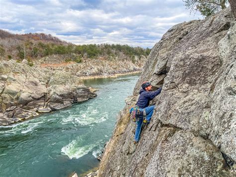 outdoor rock climbing in virginia.